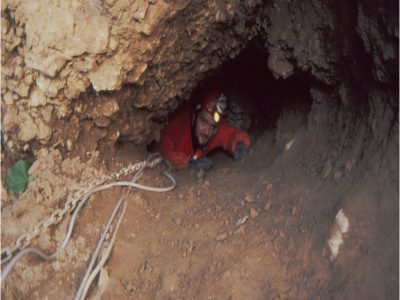 Grotta "Büs di Tri Fradéi" presso Oltre il Colle (BG)